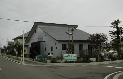 お立ち寄りの際はお手数ですが予め電話をお願い致します。0176-54-4010